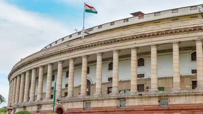 त्या खासदारांची पेन्शन बंद करा, काँग्रेसच्या महाराष्ट्रातील एकमेव खासदाराची मागणी; थेट मोदी यांनाच पत्र