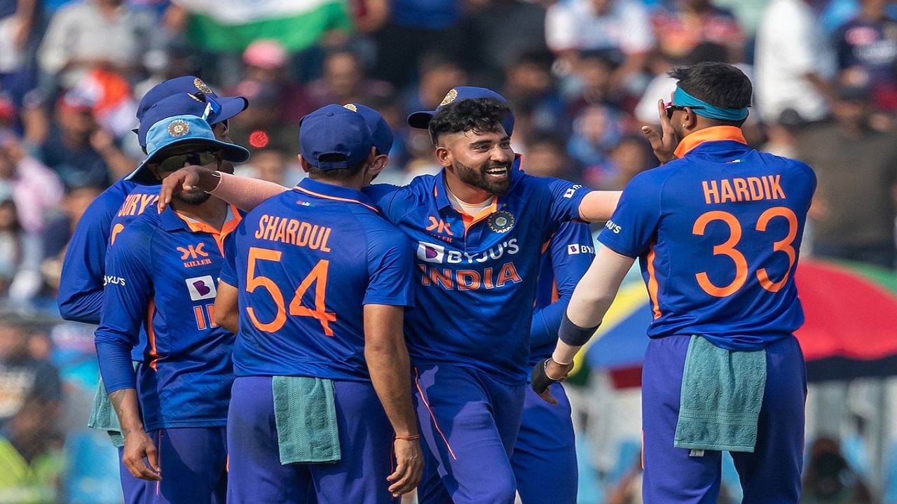 IND vs AUS | टीम इंडियाच्या गोलंदाजाचा भेदक मारा, ऑस्ट्रेलिया ऑलआऊट
