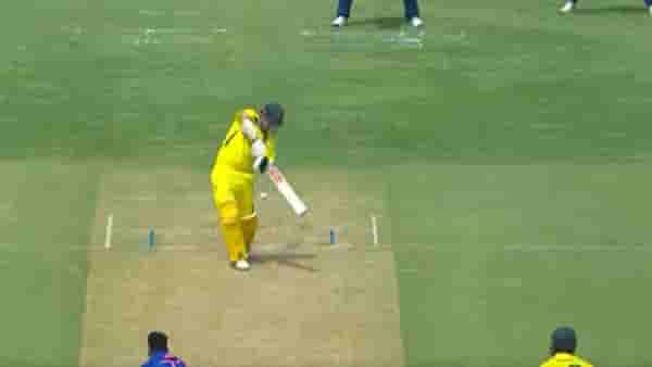 IND vs AUS ODI : Mohammed Siraj ने ट्रेविस हेडला आधी लॉलीपॉप दिलं, मग गेम ओव्हर, पहा VIDEO