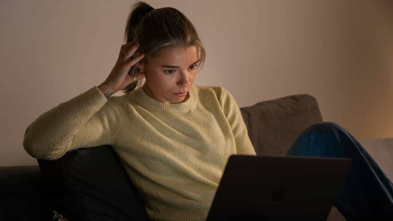 कॉम्प्युटर रिफ्रेश केल्याने स्पीड आणि परफॉर्मन्स सुधारतो का ? 99% लोक देतात चुकीचे उत्तर