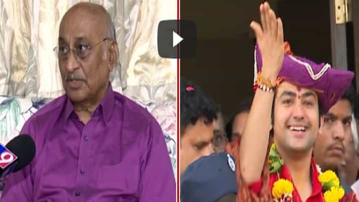 बागेश्वर बाबावर कायदेशीर कारवाई झालीच पाहिजे नाहीतर..., अंनिसनं दिला थेट इशारा बागेश्वर बाबावर कायदेशीर कारवाई झालीच पाहिजे नाहीतर..., अंनिसनं दिला थेट इशारा