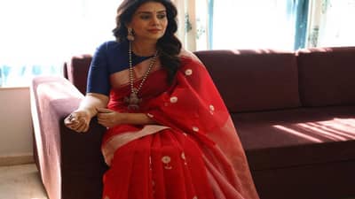 बाया आळशी झाल्यात... बिनधास्त अन् बेधडक विधान करणारी सोनाली कुलकर्णी आहे तरी कोण?