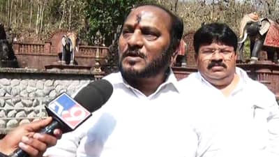 शरद पवार यांच्या तुकड्यांवर कोण जगतोय?, रामदास कदम यांचा निशाणा कुणाकडे