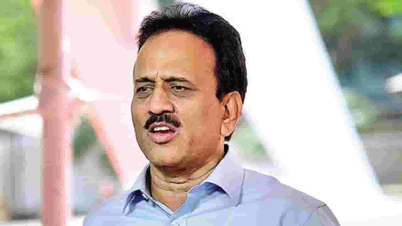 श्रीकांत शिंदे-भाजप वादावर गिरिश महाजन यांनी दोनच शब्दात दिली प्रतिक्रिया; म्हणाले, ‘थोडी फार कुजबुज’