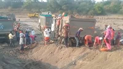 रेती घाटांचा लिलाव झाला नसतानाही अवैध उत्खनन, उपविभागीय अधिकाऱ्यांनी केली ही कारवाई