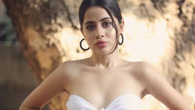 Uorfi Javed | जे बाॅलिवूडमधील भल्याभल्यांना जमले नाही ते उर्फी जावेद हिने करून दाखवले, मलायका अरोरा ते करीना कपूर