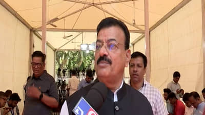 साधा जीआर म्हणजे काय माहित नाही; रामदास कदमांवर उद्धव ठाकरे गटाच्या नेत्याची खोचक टीका