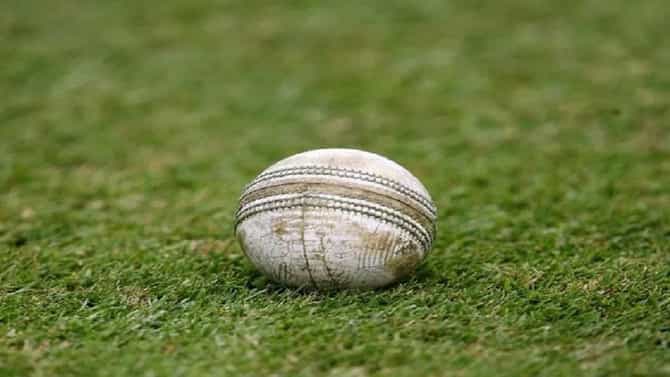 Double Hat Trick : W,W,W, W, W, W अरे हॅट्रिक सोडा डबल हॅट्रिक घेतलीय, कोण आहे तो खेळाडू?