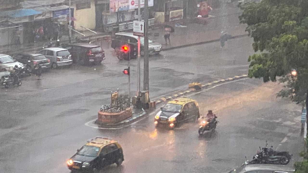 Mumbai Rain : बेसावध क्षणी पावसाने गाठलं, मुंबईत कुठे कोसळला पाऊस?