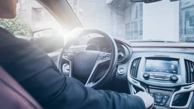 पेट्रोल-डिझेल, हायब्रिड, सीएनजी की इलेक्ट्रिक ? जाणून घ्या कोणती कार आहे बेस्ट