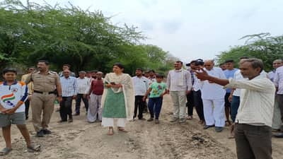 रक्षा खडसे यांच्याकडून नुकसान झालेल्या पीकांची पाहणी, तात्काळ पंचनामे करण्याचे आदेश