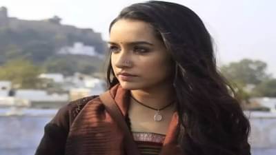 Shraddha Kapoor होती या अभिनेत्याच्या प्रेमात, पण आईच्या एका अटीमुळे तुटलं आभिनेत्रीचं नातं