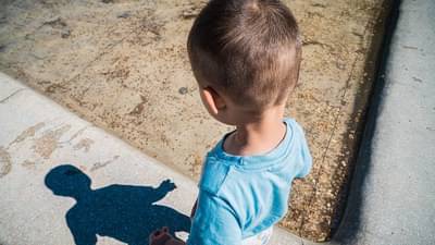 CRIME NEWS : पत्नीने प्रियकराच्या मदतीने पतीचा काढला काटा, पण अवघ्या चार वर्षाच्या मुलाने असे बिंग फोडले