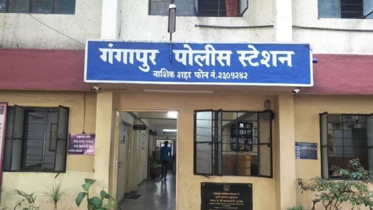 लेक बाबांसारखी दिसते हे वाक्य तिला नेहमी खटकायचं, पण आईचा राग क्रौर्याची सीमा ओलांडेल असं कुणाला वाटलंही नाही, काय घडलं?