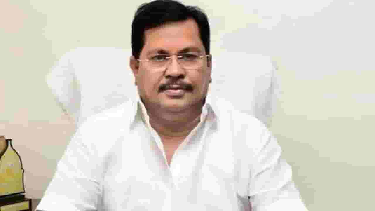 विजय वडेट्टीवार फक्त माझ्यामुळे मंत्री झाले, कुणी केला मोठा दावा?