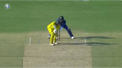 Kuldeep Yadav | कुलदीपचा खतरनाक बॉल आणि डोळ्यांसमोर दांड्या गुल, व्हीडिओ व्हायरल