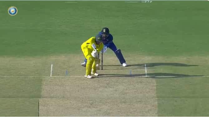 Kuldeep Yadav | कुलदीपचा खतरनाक बॉल आणि डोळ्यांसमोर दांड्या गुल, व्हीडिओ व्हायरल