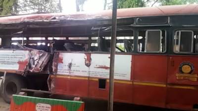 भरधाव बोलेरो एसटीवर धडकली, अपघात इतका भीषण होता की...