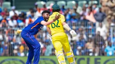 Ind Vs Aus : मोहम्मद सिराजच्या चाहत्यांसाठी वाईट बातमी, सामना सुरु असताना असं घडलं की...