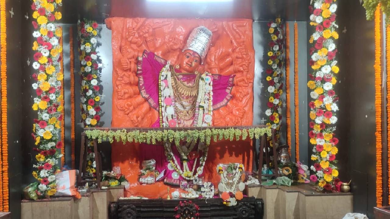 सप्तशृंगी देवीच्या दर्शनाला जाणार असाल तर इकडे लक्ष द्या, गडावरील कर्मचारी पुन्हा आंदोलन छेडणार, कर्मचाऱ्यांचा प्रशासनाला इशारा काय?