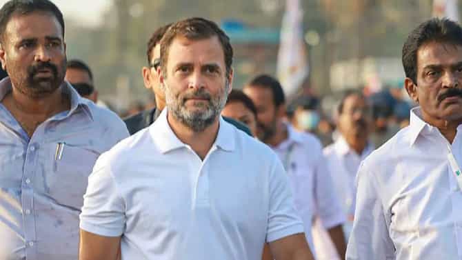 मोठी बातमी ! चोरांचं आडनाव मोदीच का असतं?... मानहानी केसमध्ये राहुल गांधी दोषी; सुरत कोर्टाचा मोठा निर्णय