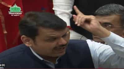 विधिमंडळाच्या आवारातील ‘जोडे मारो’ आंदोलनावर देवेंद्र फडणवीस म्हणाले…