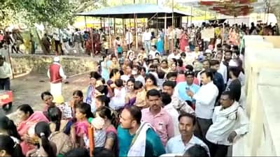 या जिल्ह्यात चारशे वर्षे जुनी परंपरा, देव देवतांचे सोंगे मिरवून नवीन वर्षाचे स्वागत