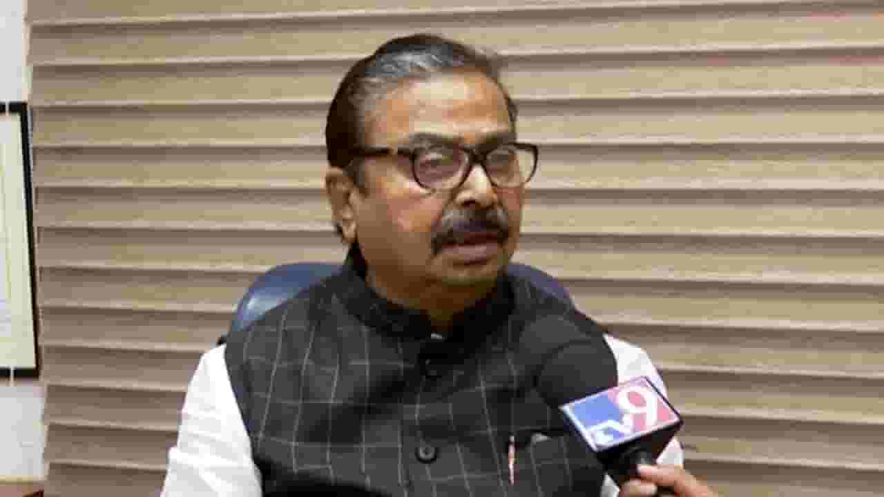 गजानन किर्तीकर यांच्या 'त्या' वक्तव्यावर भाजप नेत्याचं भाष्य; म्हणाले, 'टाळी एका हाताने...'