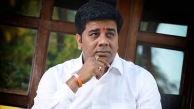 राज ठाकरे अविनाश जाधव यांच्यासारखी तोडीस तोड जबाबदारी कुणाला देणार? मनसे पदाधिकाऱ्यांमध्ये उत्सुकता