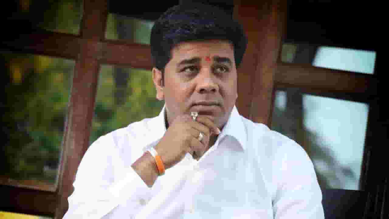 मनसे नेते अविनाश जाधव यांना 'त्या' अल्टिमेटमनंतर मुंब्रा बंदीची नोटीस मनसे नेते अविनाश जाधव यांना 'त्या' अल्टिमेटमनंतर मुंब्रा बंदीची नोटीस