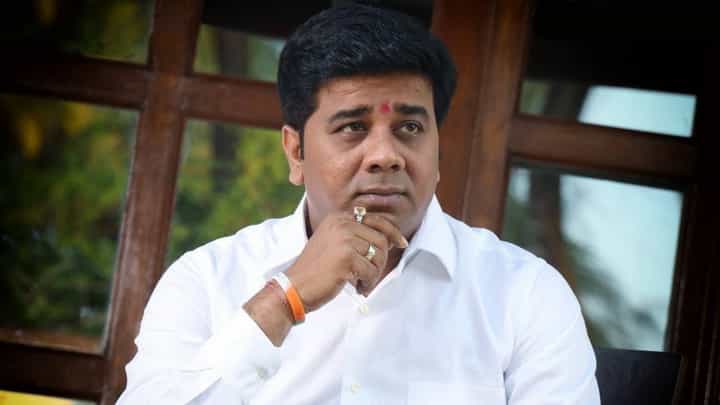 मनसे नेते अविनाश जाधव यांना 'त्या' अल्टिमेटमनंतर मुंब्रा बंदीची नोटीस मनसे नेते अविनाश जाधव यांना 'त्या' अल्टिमेटमनंतर मुंब्रा बंदीची नोटीस