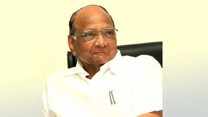 शरद पवार कलाकार, त्यांची चावीही कमालय, कुठेही चालते!; शिवसेनेच्या मंत्र्याचं वक्तव्य चर्चेत शरद पवार कलाकार, त्यांची चावीही कमालय, कुठेही चालते!; शिवसेनेच्या मंत्र्याचं वक्तव्य चर्चेत