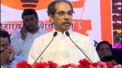 Uddhav Thackeray | कुणाच्याही मुलावर आरोप कर, कुणाच्या पत्नीवर आरोप कर, कुणाच्याही घरामध्ये पोलीस घुसवत आहात, उद्धव ठाकरे सडेतोड बरसले