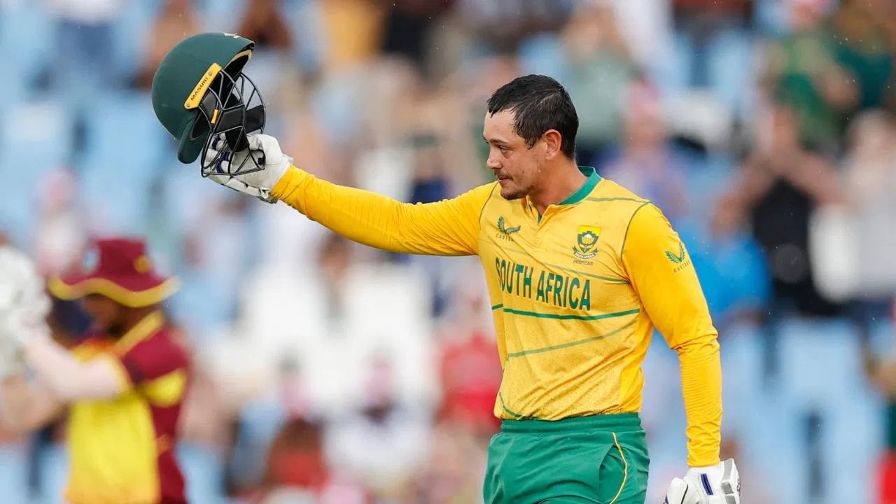 डीकॉक याने आधी अवघ्या 15 बॉलमध्ये अर्धशतक झळकावलं. यासह डीकॉक दक्षिण आफ्रिकेकडून टी 20 क्रिकेटमध्ये वेगवान शतक ठोकणारा पहिला फलंदाज ठरला.