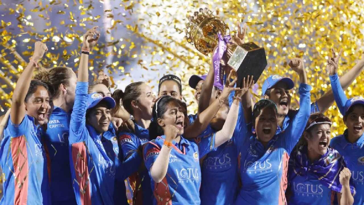 WPL 2023 Prize Money : फायनल जिंकणाऱ्या मुंबई इंडियन्सच्या टीमला किती कोटी मिळाले? जाणून घ्या अवॉर्ड्सची पूर्ण लिस्ट