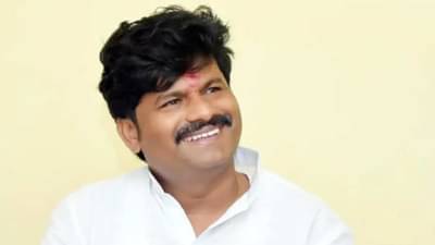 शरद पवार यांच्यावर टीका करण्याचं गोपीचंद पडळकर याने टेंडर घेतलंय, त्यामुळे तो भुंकतो; राष्ट्रवादीच्या नेत्याची जहरी टीका