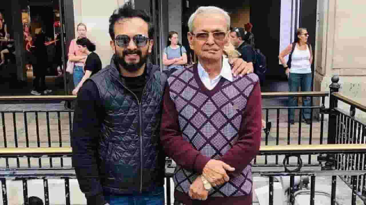 क्रिकेटपटू केदार जाधवचे वडील बेपत्ता झाले, पोलिसात तक्रार केली; मग 'असा' लागला शोध क्रिकेटपटू केदार जाधवचे वडील बेपत्ता झाले, पोलिसात तक्रार केली; मग 'असा' लागला शोध