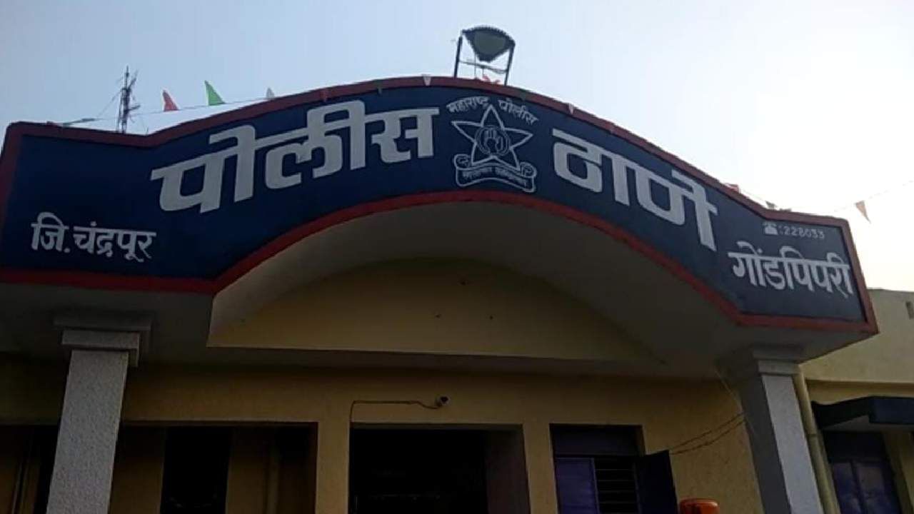 क्रशर मशीनवर कामासाठी जात होते तरुण; दुचाकीच्या समोरासमोरील धडकेत दोघांचाही घात झाला क्रशर मशीनवर कामासाठी जात होते तरुण; दुचाकीच्या समोरासमोरील धडकेत दोघांचाही घात झाला