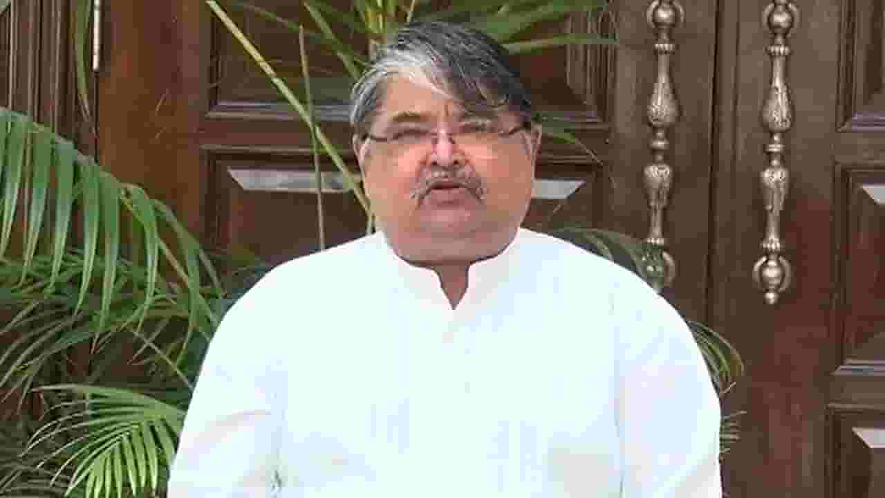 उद्धवजी, राहुल गांधी यांना माफी मागायला भाग पाडा; सावरकरांचे पणतू रणजीत सावरकर यांचं आवाहन