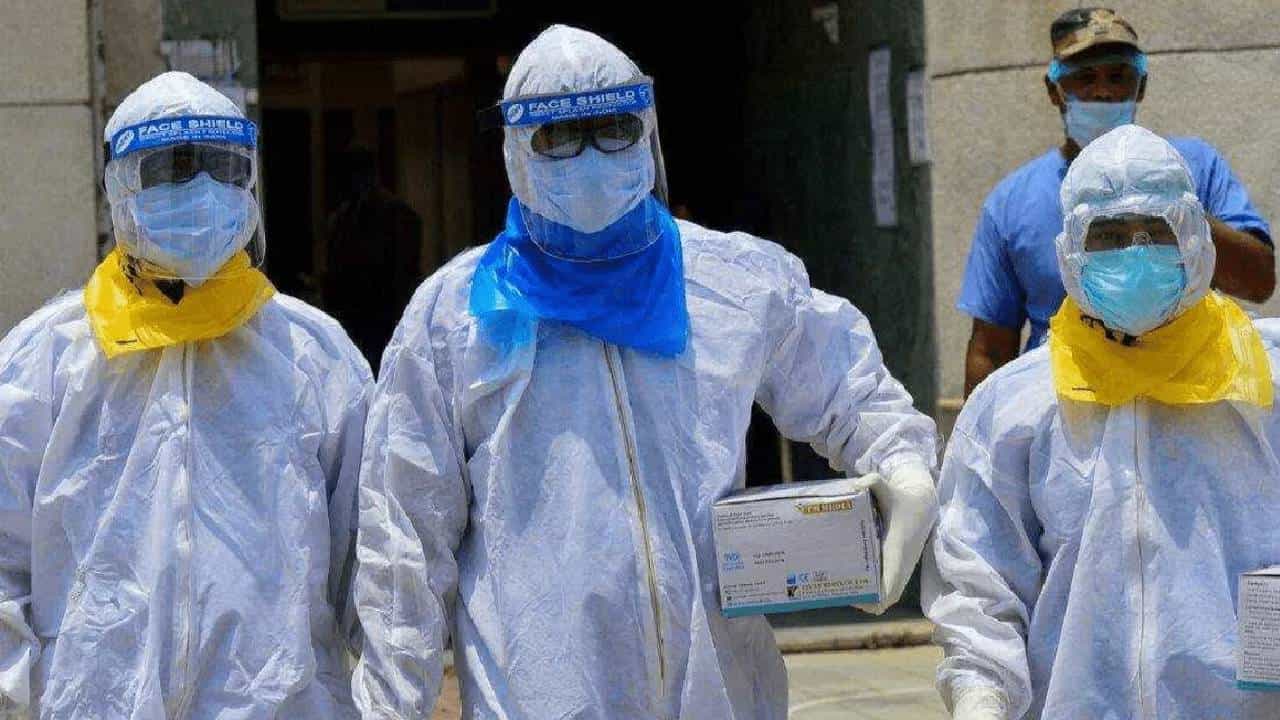 राजधानी दिल्लीतही वाढतोय कोरोना, दोन जिल्ह्यांत पॉझिटिव्हिटी रेट 13 टक्क्यांवर, हॉस्पिटलायझेशमध्येही झाली वाढ