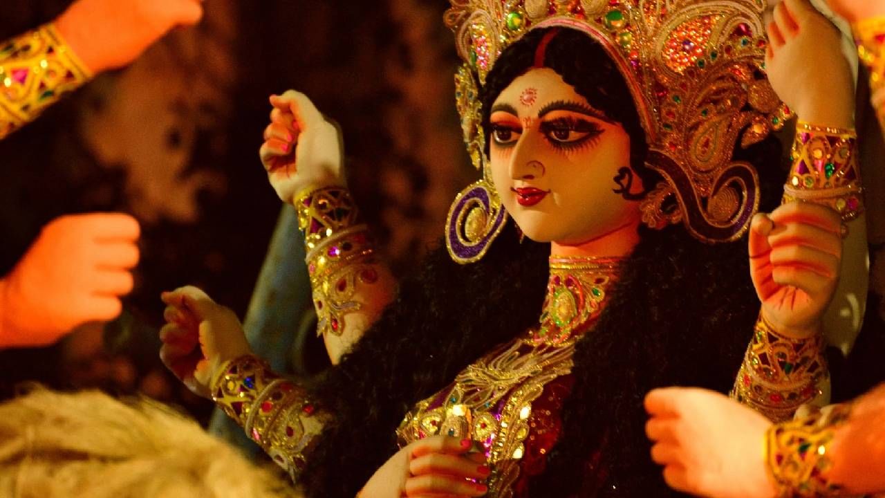 chaitra Navratri 2023:  नवरात्रीच्या नवव्या दिवशी अशा प्रकारे करा देवी सिद्धीदात्रीची पूजा