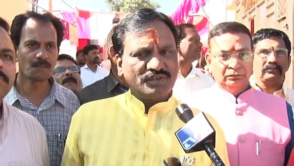 “औरंगजेबाच्या नावावर भाजपचं राजकारण सुरु”, ठाकरे गटाची टीका