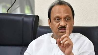 शेतकऱ्यांची थट्टा कशासाठी? मुख्यमंत्री-उपमुख्यमंत्र्यांशी संवाद साधणार; अजित पवार आक्रमक