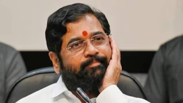 ठाण्यात ‘हम करे सो कायदा’ अशी स्थिती अन् ‘नवी मोगलाई आली’, मुख्यमंत्र्यांवर कुणाचा निशाणा