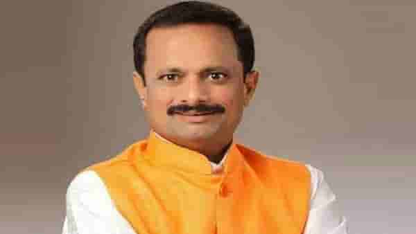 मुंब्रा, कौसा आणि कळव्याच्या नागरिकांच्या पाठीत खंजीर कोणी खुपसला? आव्हाड उत्तर द्या : नरेश म्हस्के