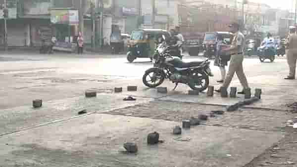 प्रॉपर्टीचा वाद टोकाला गेला, पुतण्याने भररस्त्यातच काकांवर...