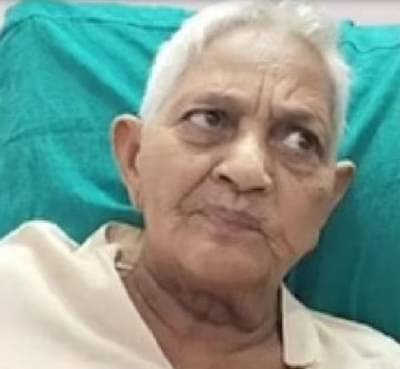 कलयुग यालाच म्हणतात, मुलाकडे ३० कोटींची संपत्ती, पण आई-वडिलांना भाकरी देत नाही, मग त्यांनी काय केले