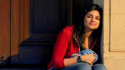 Parineeti Chopra ने त्या ब्रेकअपनंतर मानले देवाचे आभार; आता खासदार राघव चड्ढा यांच्यासोबत रिलेशनशिपमध्ये !