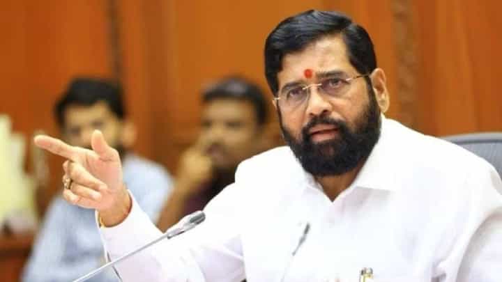 सहन करणार नाही म्हणजे काय करणार?; शिंदेंचा ठाकरेंना सवाल सहन करणार नाही म्हणजे काय करणार?; शिंदेंचा ठाकरेंना सवाल