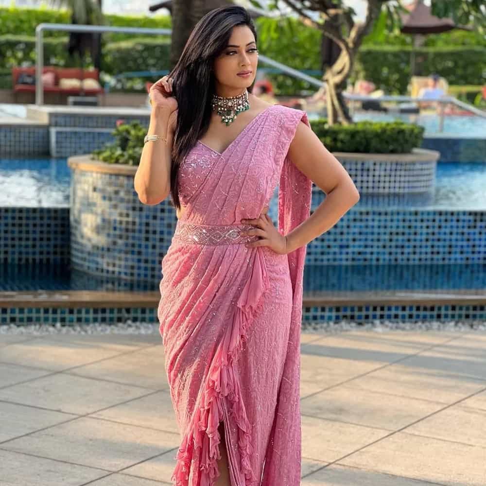 श्वेताने अनेक बॉलिवूड सिनेमांध्ये देखील महत्त्वाची भूमिका साकारली. हिंदी मालिका, बॉलिवूडमध्ये आपल्या अभिनयाची जादू दाखवणारी श्वेता सोशल मीडियावर देखील कायम सक्रिय असते.